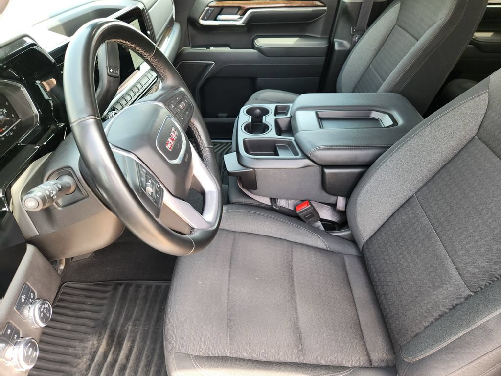 Used 2024 GMC Sierra 1500 Elevation w/ X31 Off-Road Package AWD/4WD image 13