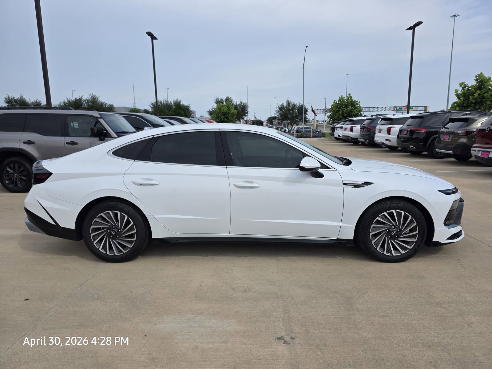 Used 2025 Hyundai Sonata SEL FWD image 5