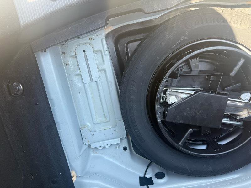 Used 2012 Mercedes-Benz C 250 Sedan image 13