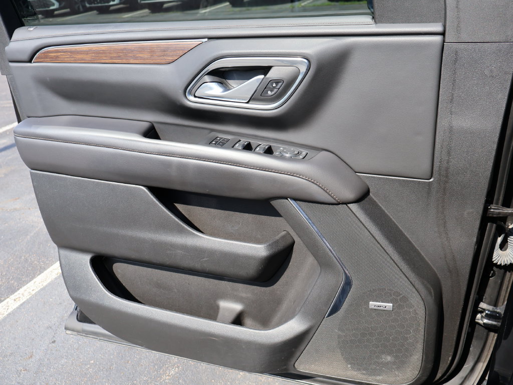 Used 2023 Chevrolet Tahoe High Country AWD/4WD image 43