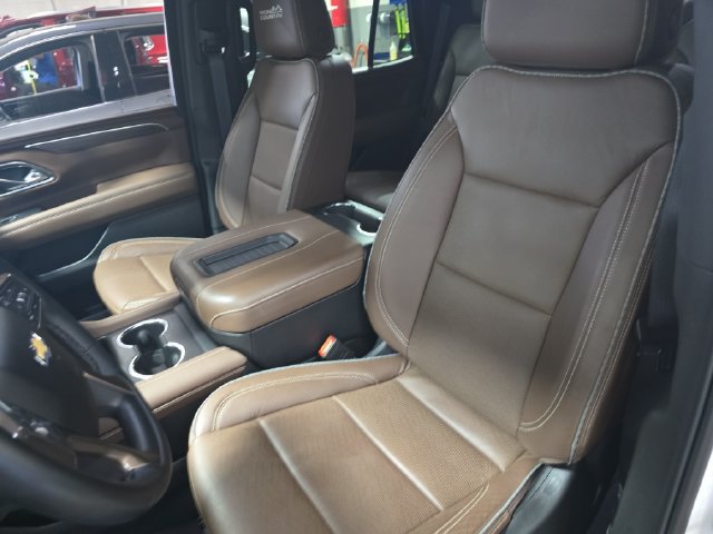 Used 2023 Chevrolet Tahoe High Country w/ Max Trailering Package AWD/4WD image 18
