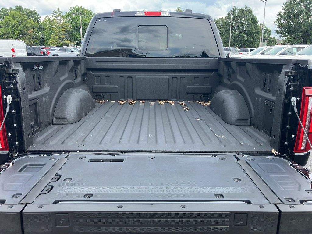 Used 2025 Ford F150 Lariat w/ Equipment Group 502A High AWD/4WD image 7