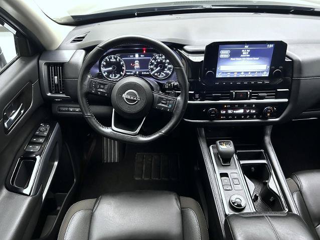 Certified 2025 Nissan Pathfinder SL AWD/4WD image 14
