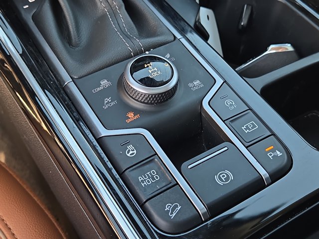 Used 2023 Kia Sorento SX Prestige image 31