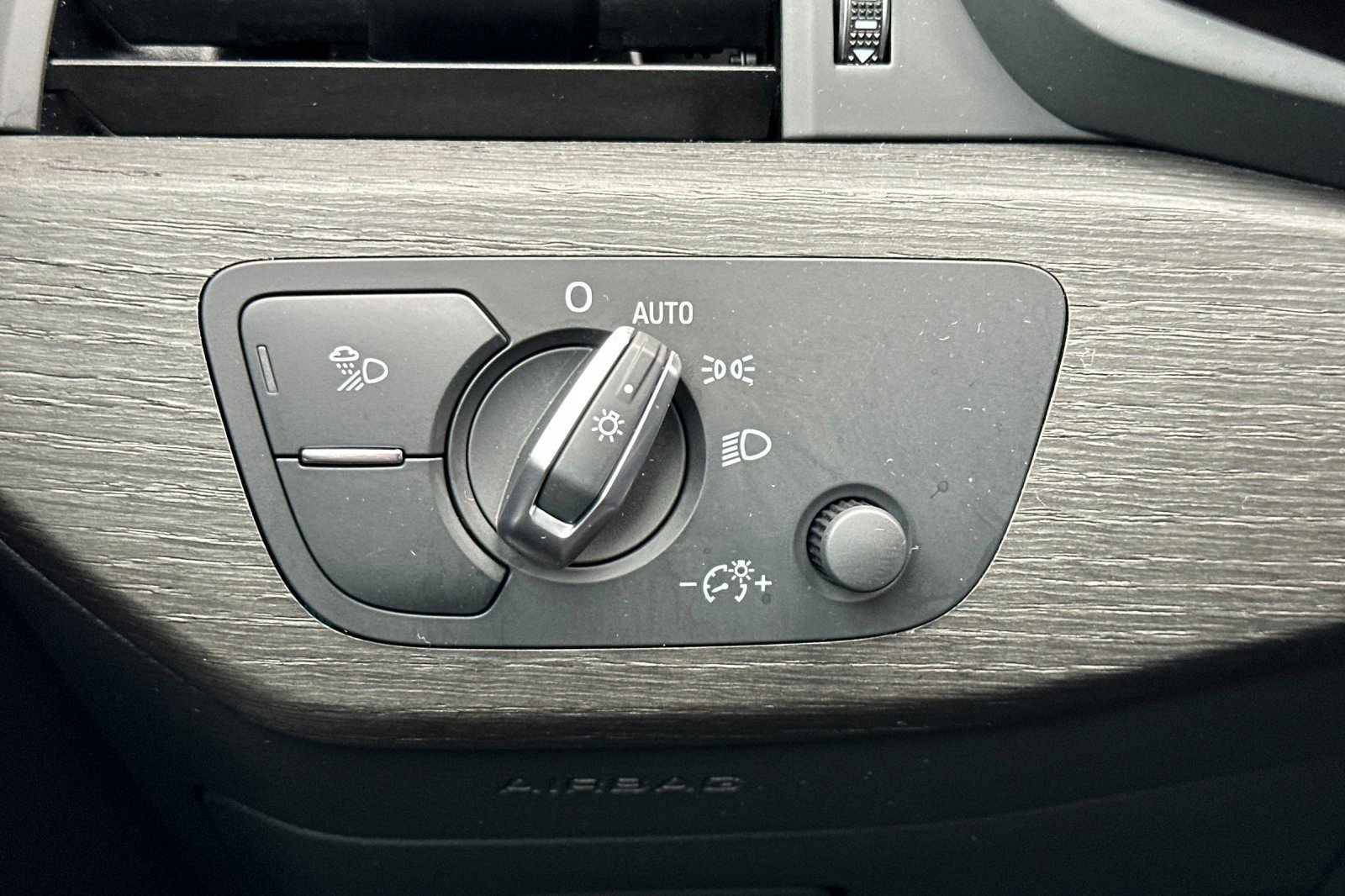 Used 2020 Audi A4 2.0T Premium w/ Convenience Package image 29