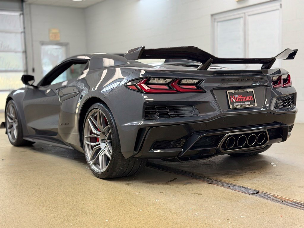 New 2027 Chevrolet Corvette Z06 RWD image 12