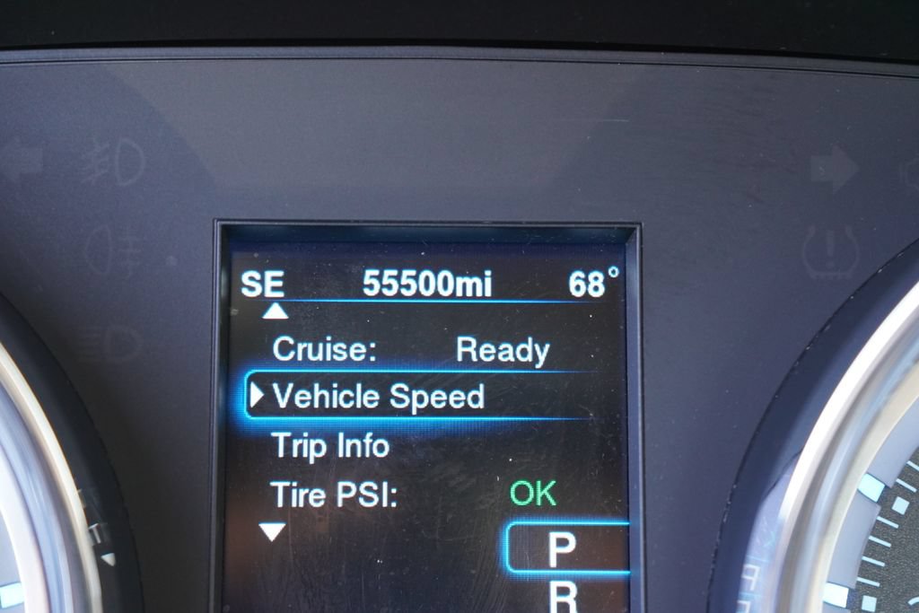Used 2013 Chrysler 300 AWD w/ Driver Convenience Group image 18