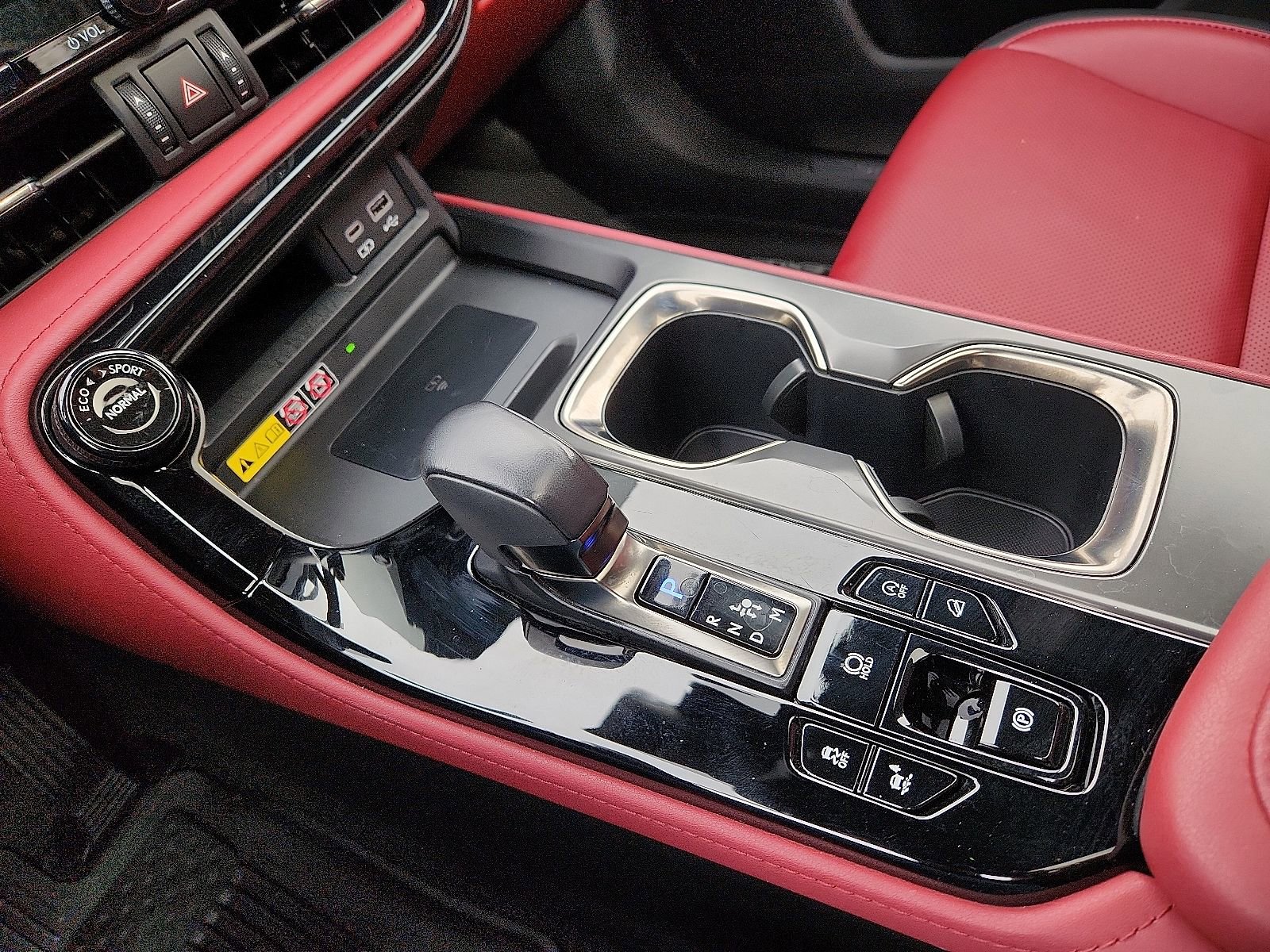 Used 2024 Lexus NX 350 350 Premium w/ Vision Package image 25