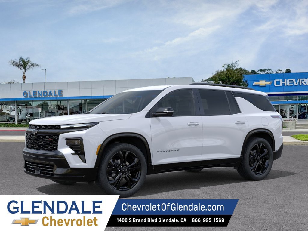 New 2027 Chevrolet Traverse RS w/ LPO, Floor Liner Package FWD image 2