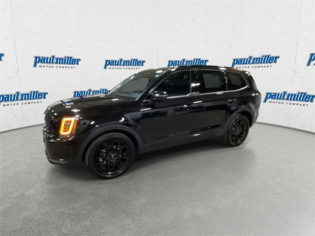 Used 2022 Kia Telluride EX w/ EX Premium Package image 5