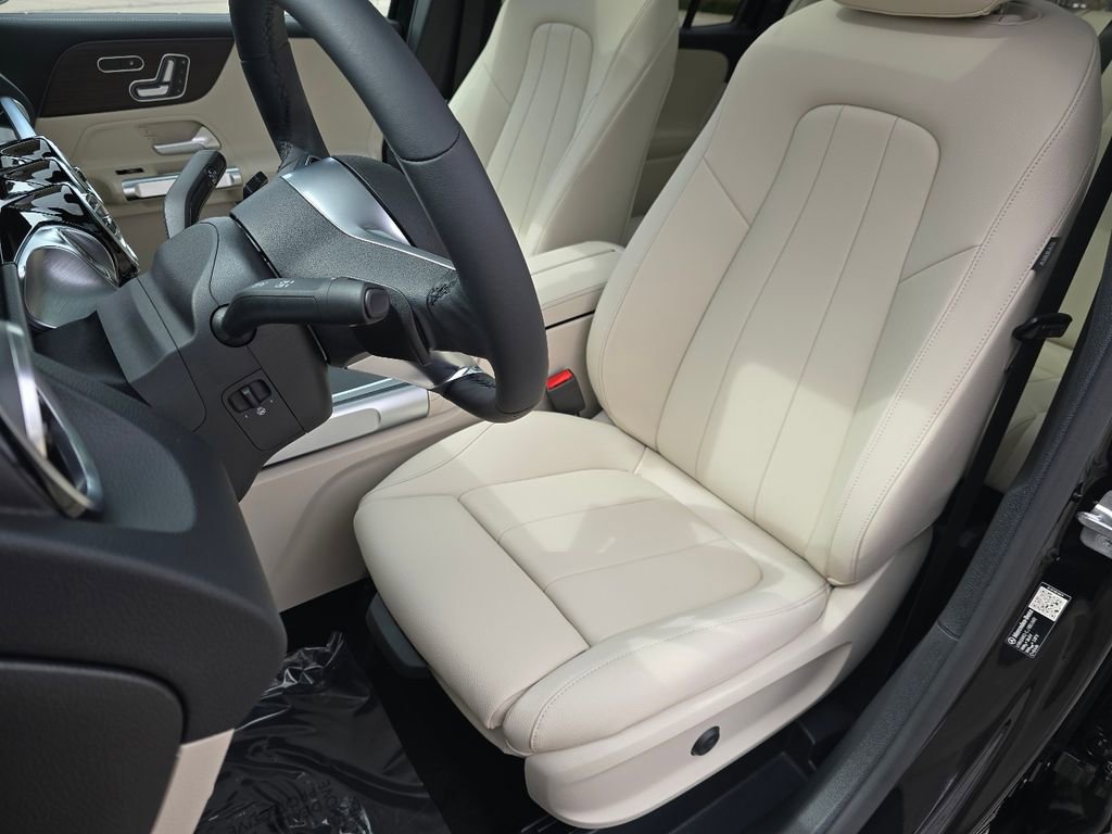 New 2026 Mercedes-Benz GLB 250 4MATIC image 24