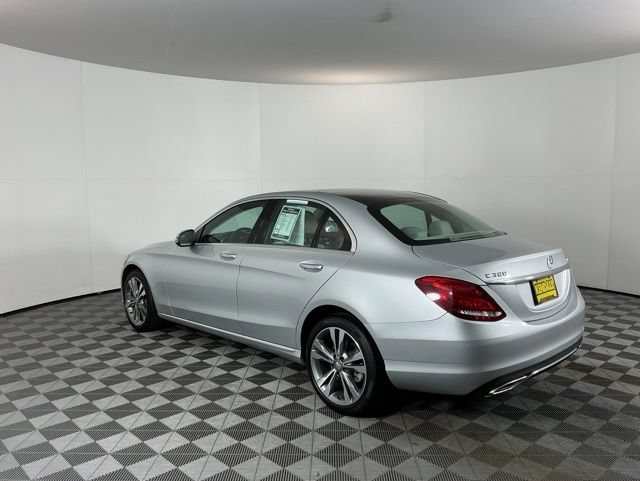 Used 2016 Mercedes-Benz C 300 4MATIC Sedan image 7