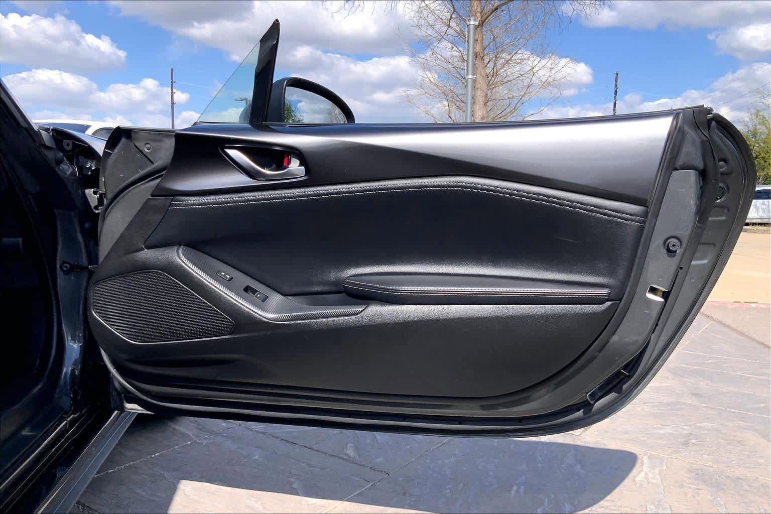 Used 2020 MAZDA MX-5 Miata RF Grand Touring image 19