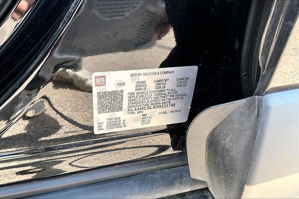 Used 2025 Buick Encore GX Preferred AWD/4WD image 17