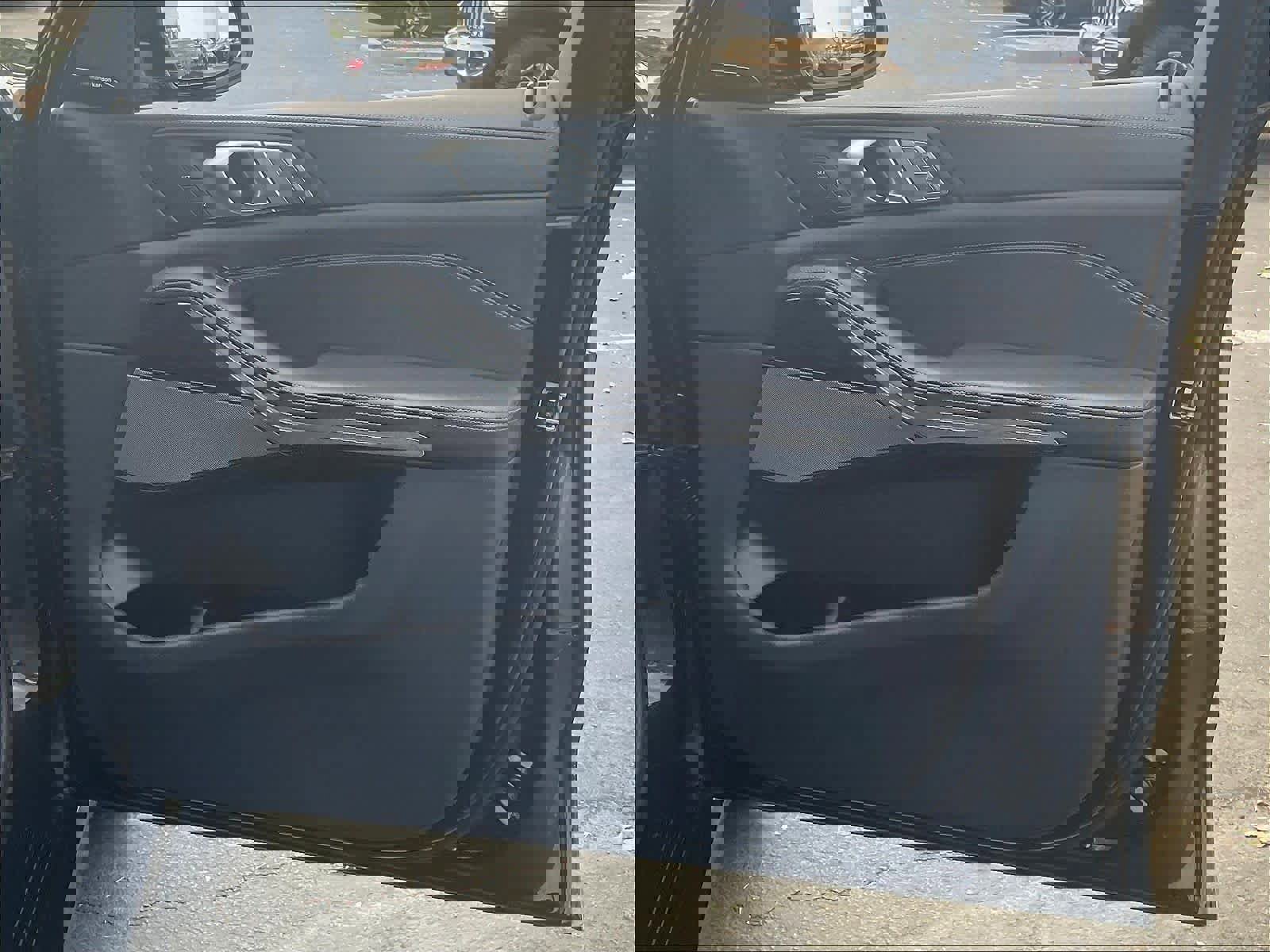 Used 2020 BMW X7 xDrive40i w/ Premium Package image 27