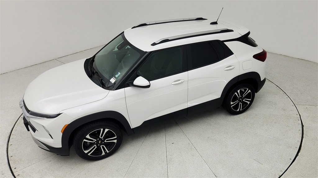 Certified 2024 Chevrolet TrailBlazer LT w/ Driver Confidence Package image 36