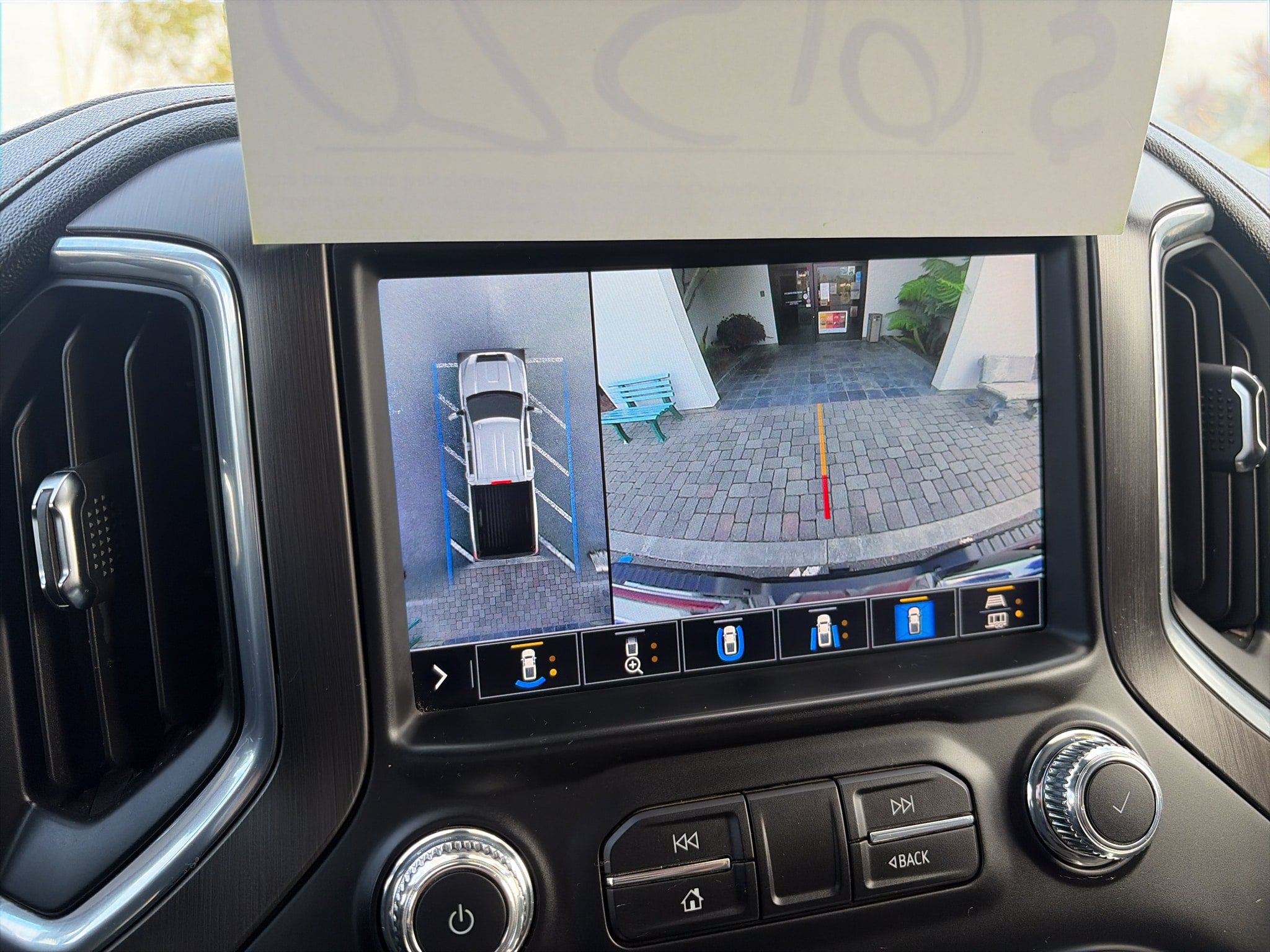 Used 2020 GMC Sierra 2500 AT4 w/ AT4 Premium Package AWD/4WD image 4