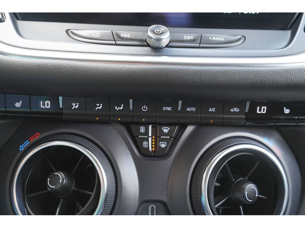 Used 2025 Chevrolet Blazer LT AWD/4WD image 20