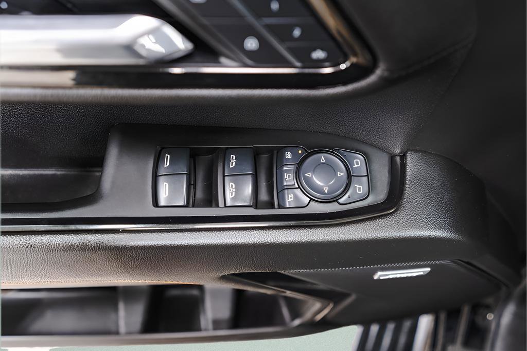 Used 2025 GMC Sierra 2500 AT4 w/ AT4 Premium Plus Package image 25