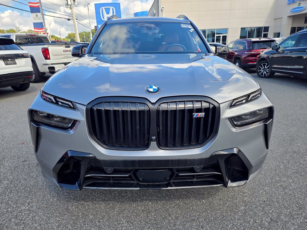 Used 2026 BMW X7 M60i AWD/4WD image 2