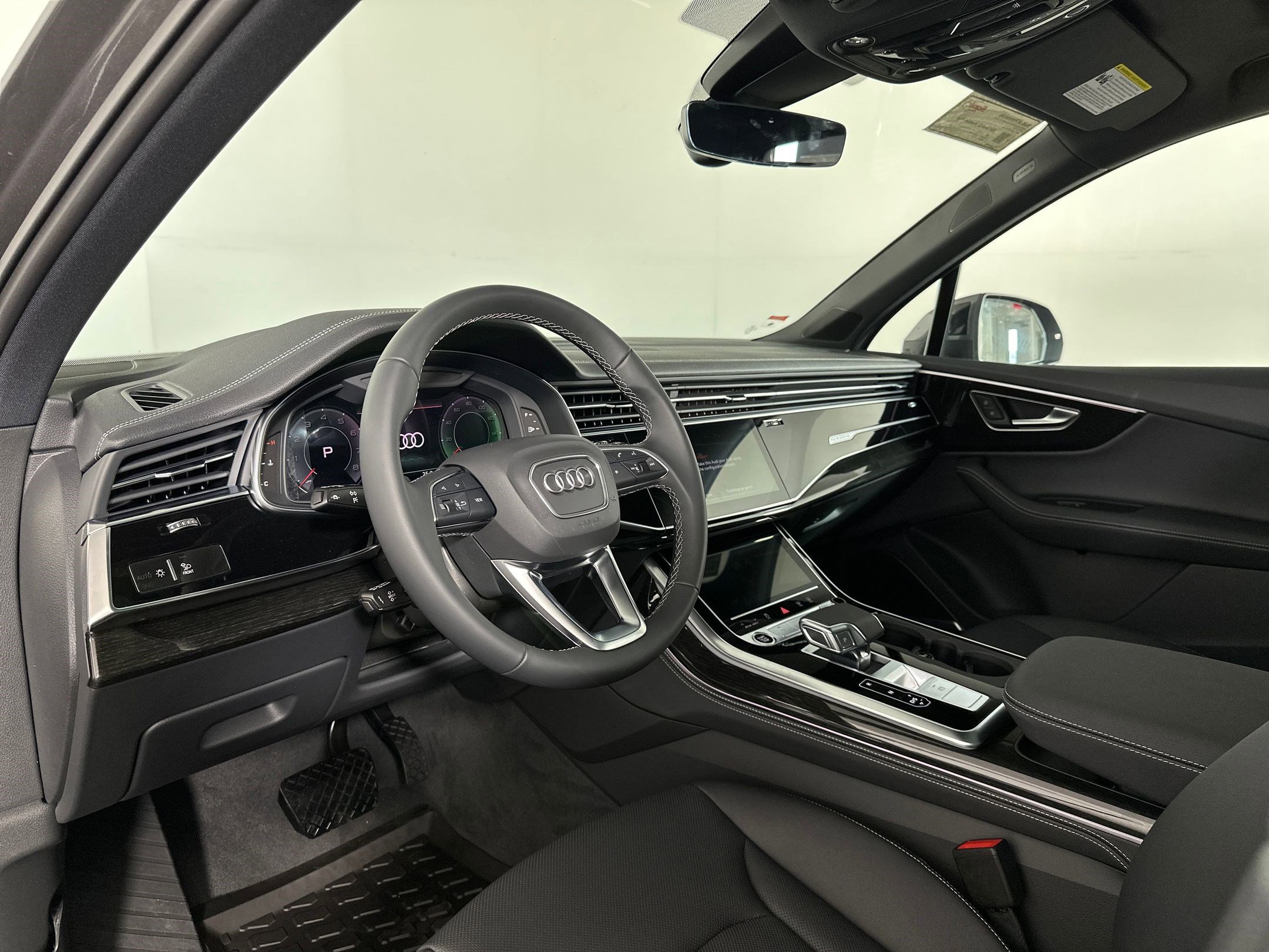 New 2025 Audi Q7 3.0T Premium Plus image 3