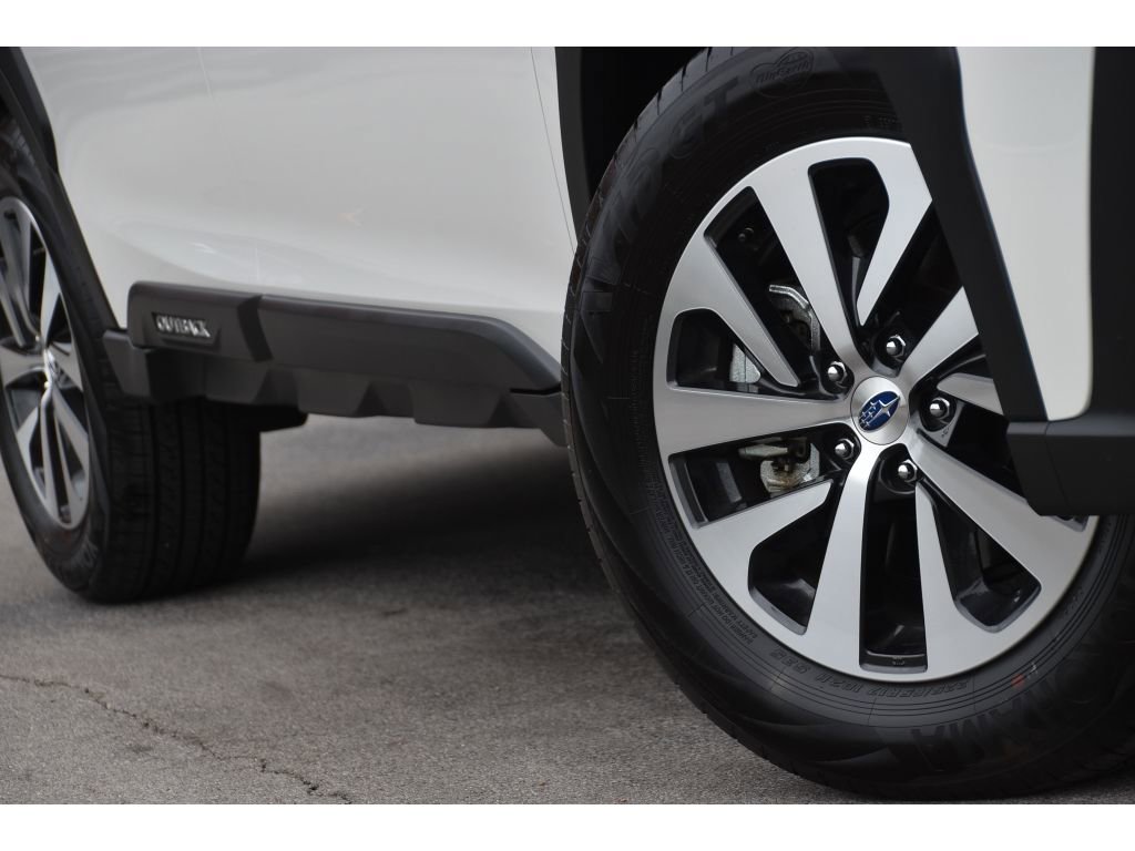 Certified 2025 Subaru Outback Premium image 10