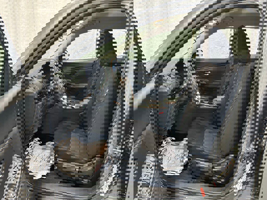 Used 2025 Nissan Sentra SV image 10