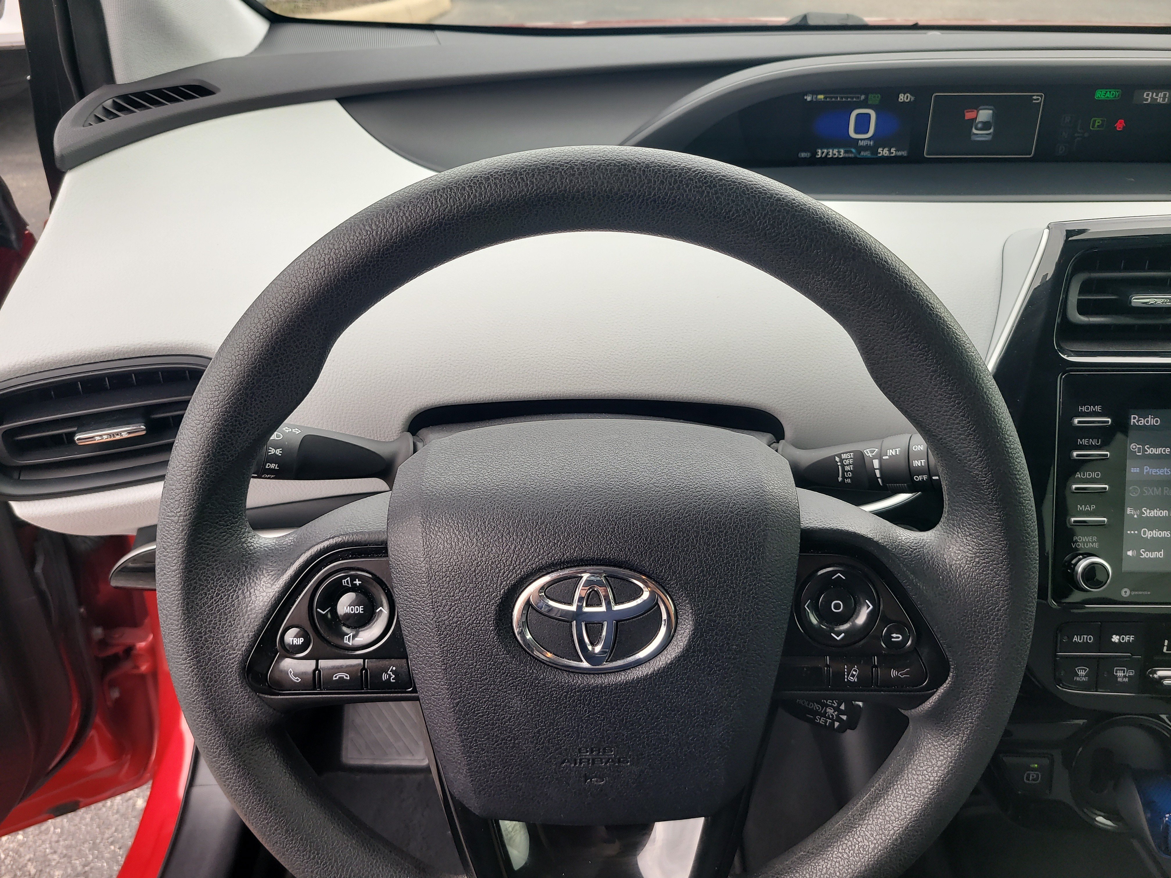 Used 2022 Toyota Prius LE FWD image 27