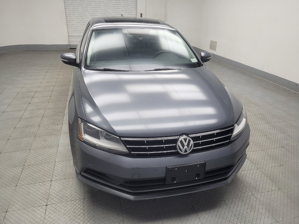 Used 2018 Volkswagen Jetta SE FWD image 14