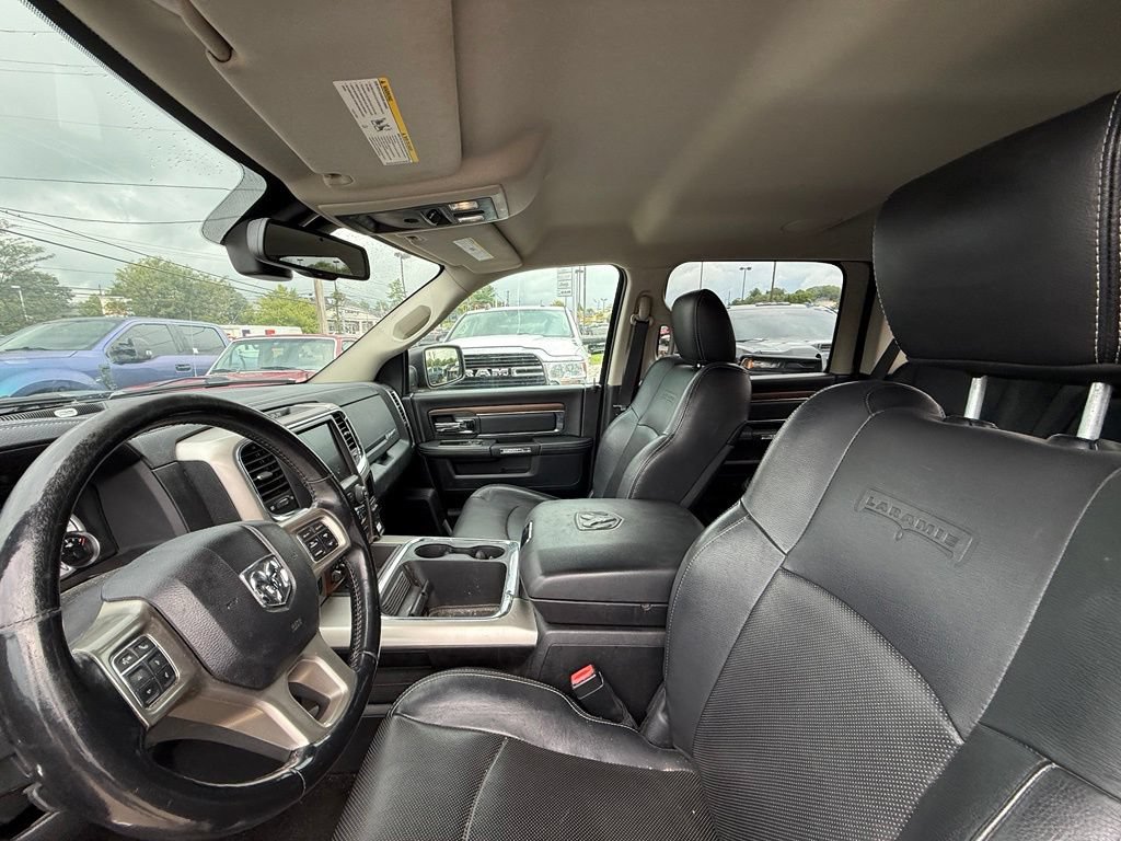 Used 2016 RAM 1500 Laramie w/ Convenience Group AWD/4WD image 14