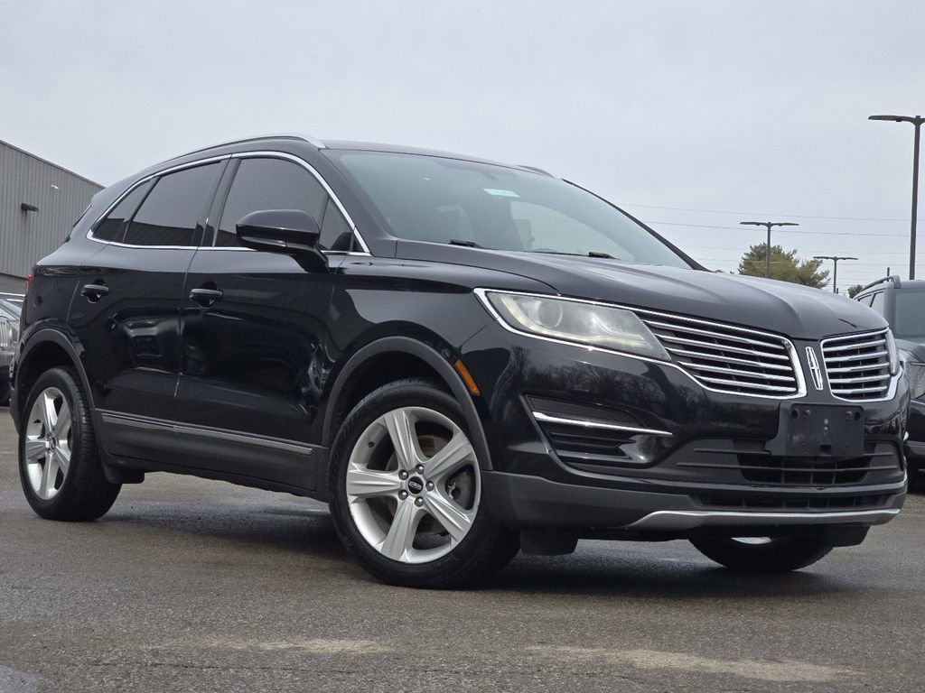 Used 2018 Lincoln MKC Premiere image 2