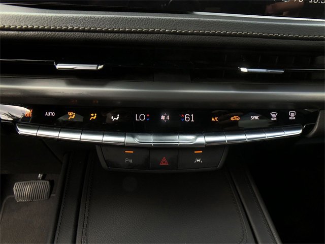 Certified 2024 Cadillac XT4 Premium Luxury image 8