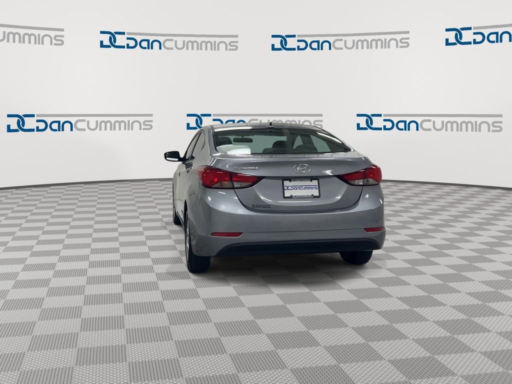 Used 2015 Hyundai Elantra SE FWD image 7