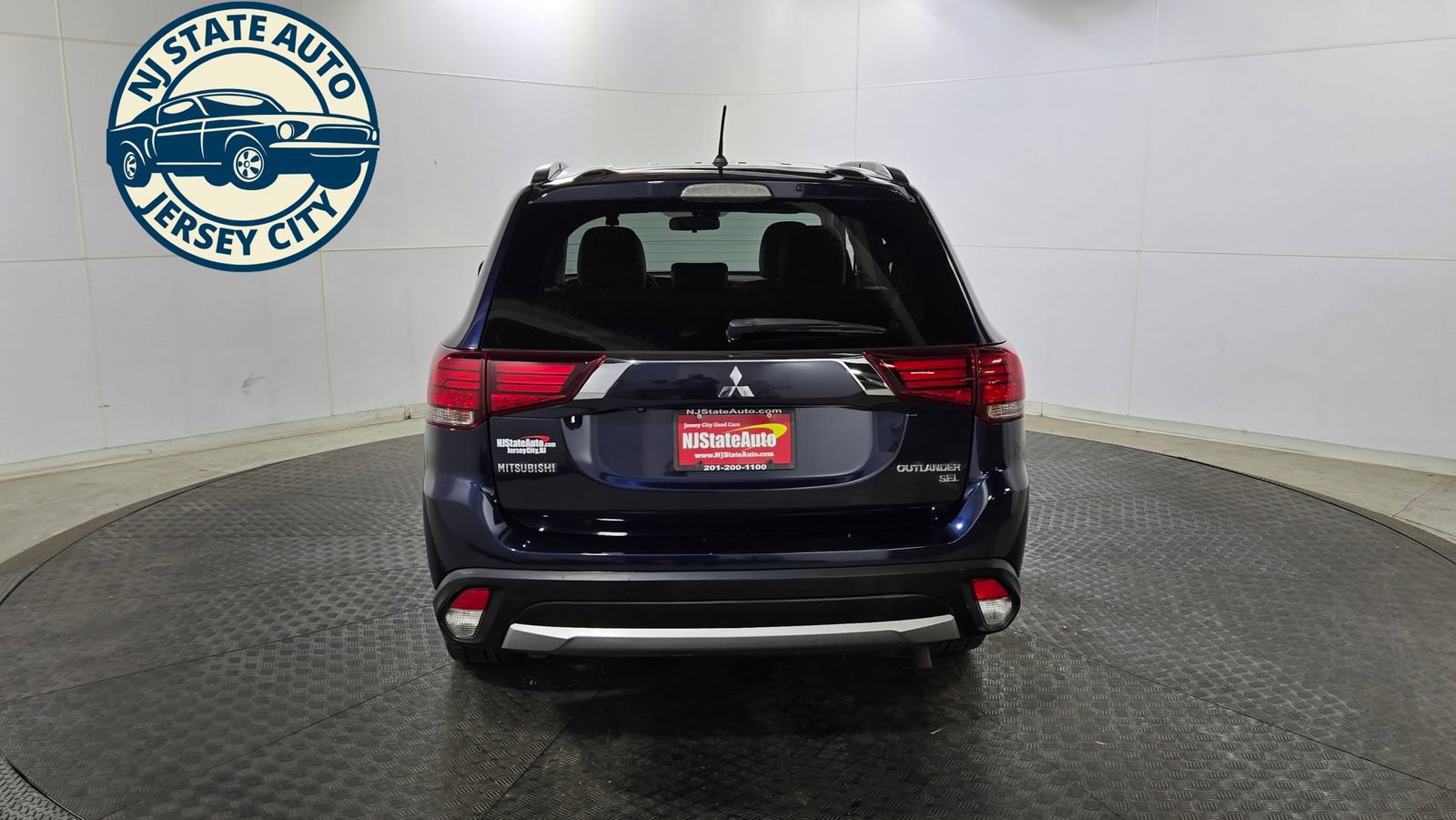 Used 2016 Mitsubishi Outlander SEL AWD/4WD image 6