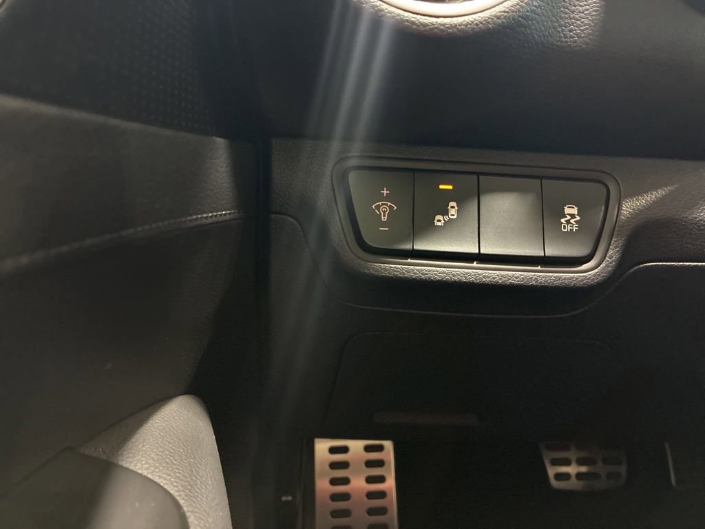 Certified 2023 Kia Forte GT w/ GT2 Package image 26