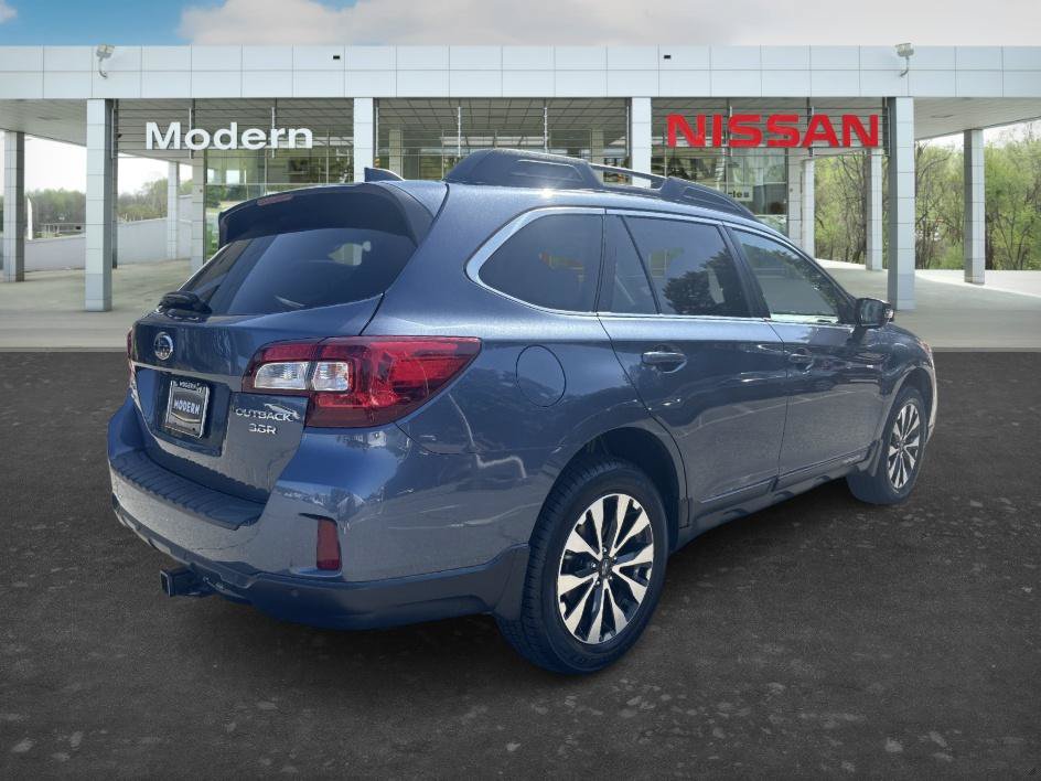 Used 2017 Subaru Outback 3.6R Limited AWD/4WD image 5