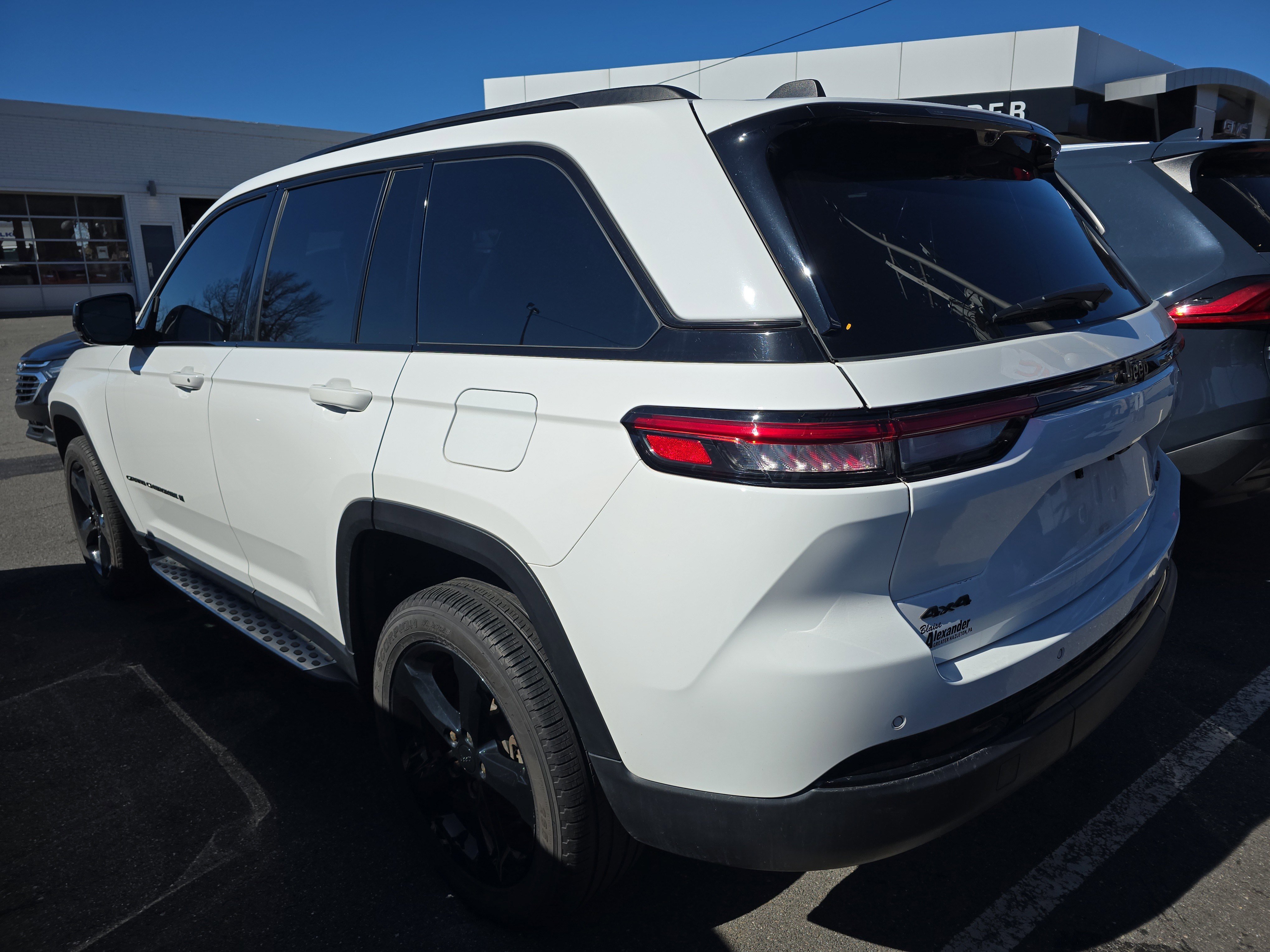 Used 2020 Jeep Grand Cherokee Overland image 7
