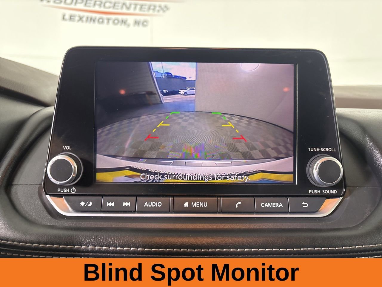 Used 2023 Nissan Rogue SV w/ SV Premium B Package image 18