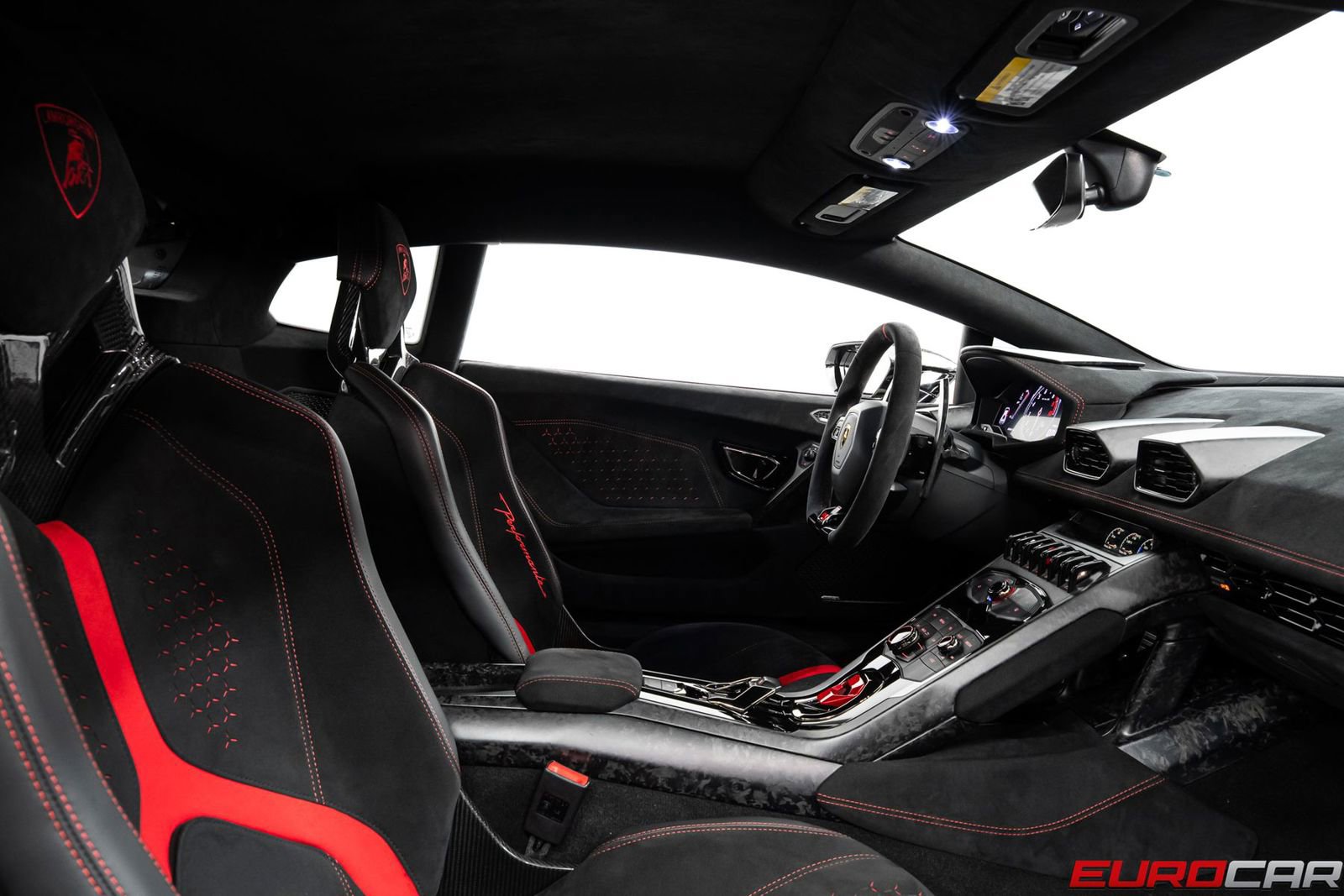 Used 2018 Lamborghini Huracan Performante AWD/4WD image 40