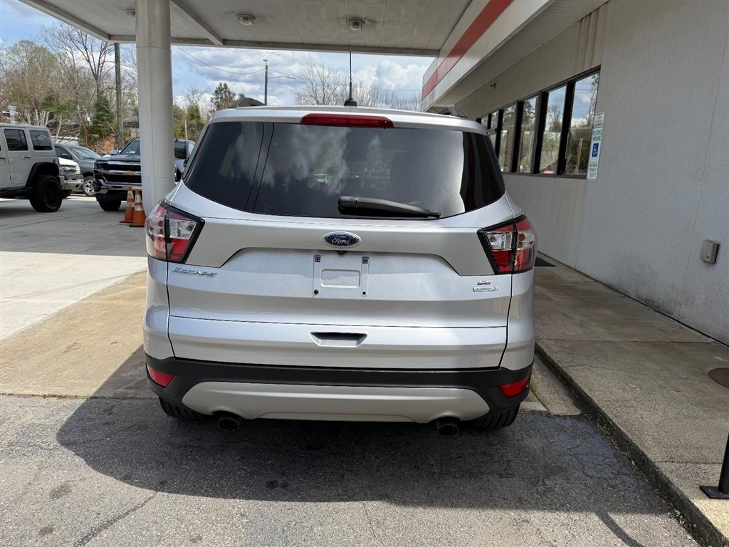 Used 2018 Ford Escape SE image 13