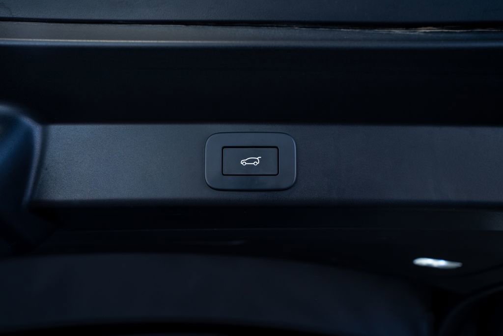 Used 2025 Land Rover Range Rover Sport Dynamic SE image 50