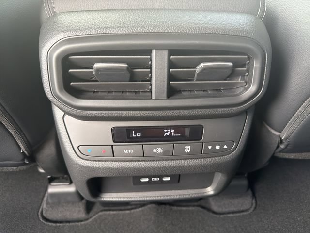 Used 2025 Honda Pilot EX-L image 25