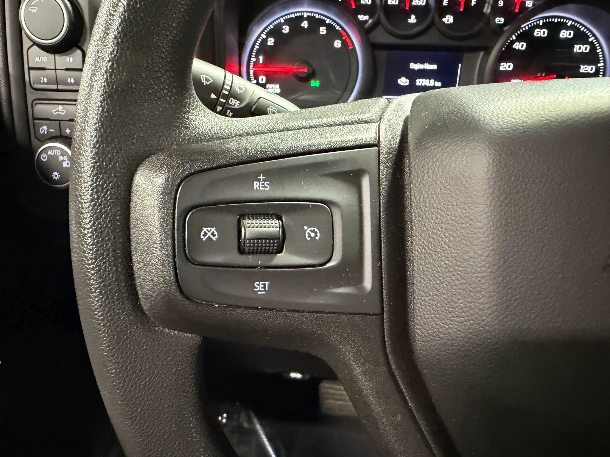 Used 2021 Chevrolet Silverado 1500 Custom Trail Boss AWD/4WD image 10
