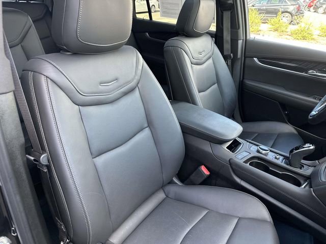 Certified 2024 Cadillac XT6 Premium Luxury w/ LPO, Floor Liner Package AWD/4WD image 24