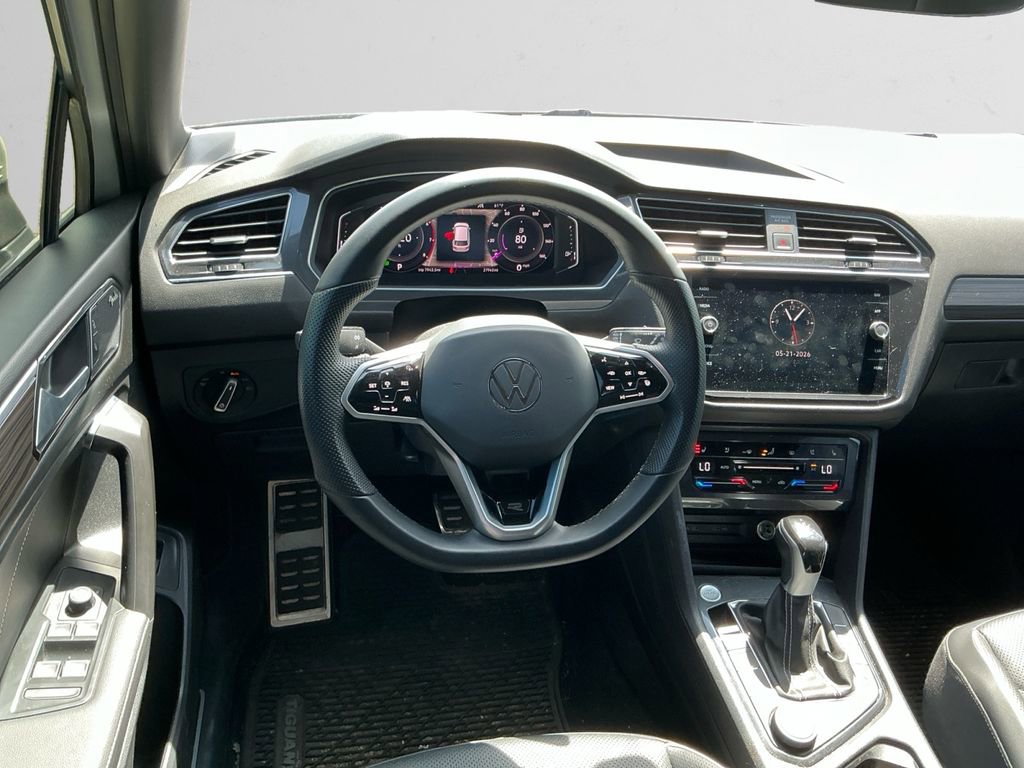Used 2022 Volkswagen Tiguan SEL R-Line AWD/4WD image 12