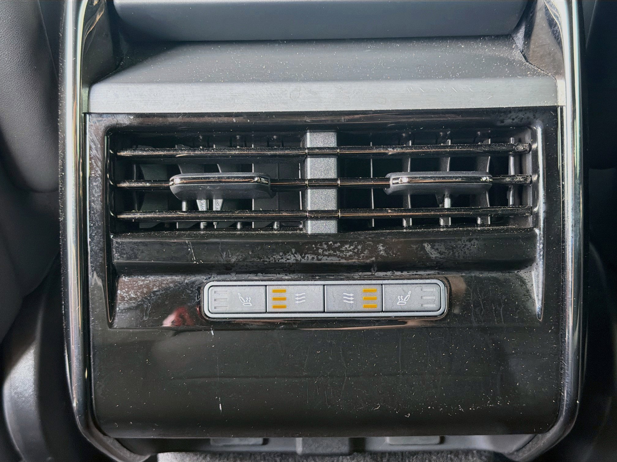 Used 2025 Land Rover Range Rover Sport SE AWD/4WD image 21