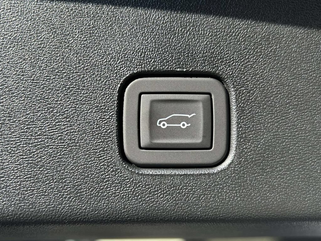 New 2026 Cadillac Optiq V AWD/4WD image 11