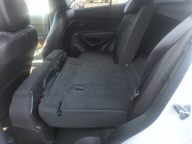 Used 2020 Chevrolet Trax LT w/ Driver Confidence Package image 18