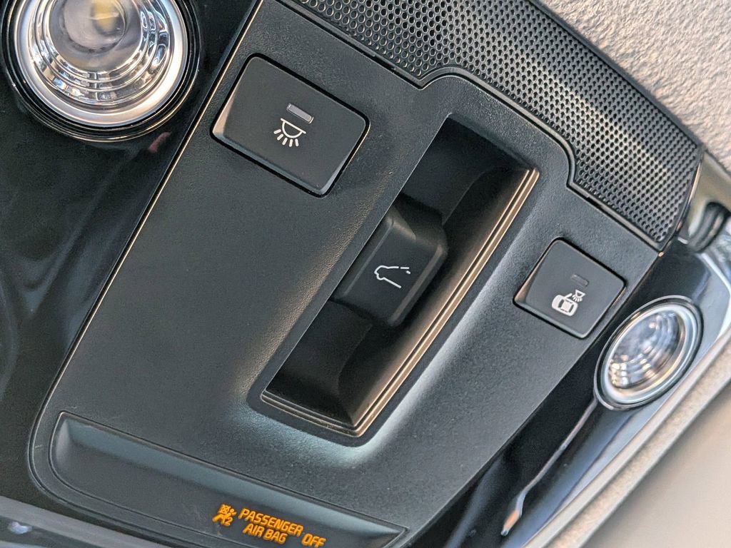 Certified 2024 Kia Niro SX Touring image 21