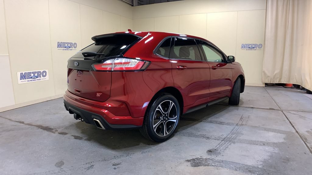 Certified 2019 Ford Edge ST w/ Convenience Package AWD/4WD image 3